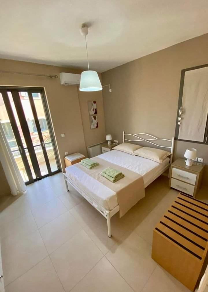 Vista Di Mare Apartment Lixouri Ngoại thất bức ảnh